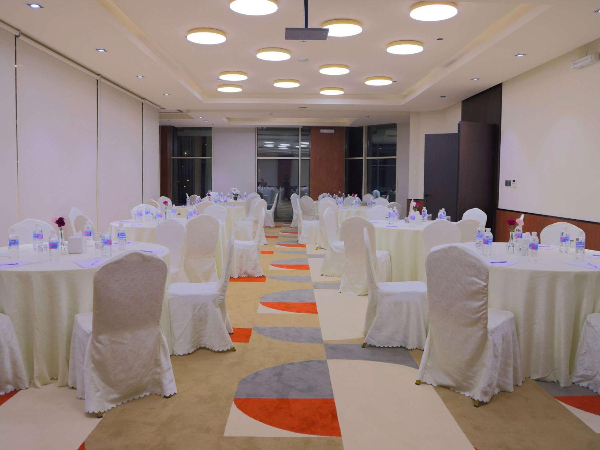 Novotel Suites Riyadh Centre Extérieur photo
