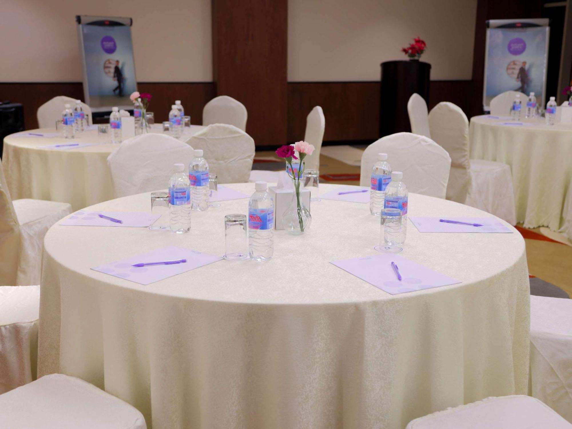 Novotel Suites Riyadh Centre Extérieur photo